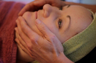 Luxury Aromatherapy Full Body Massage and Facial